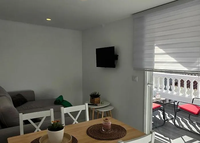 Piso Carpi Апартаменти